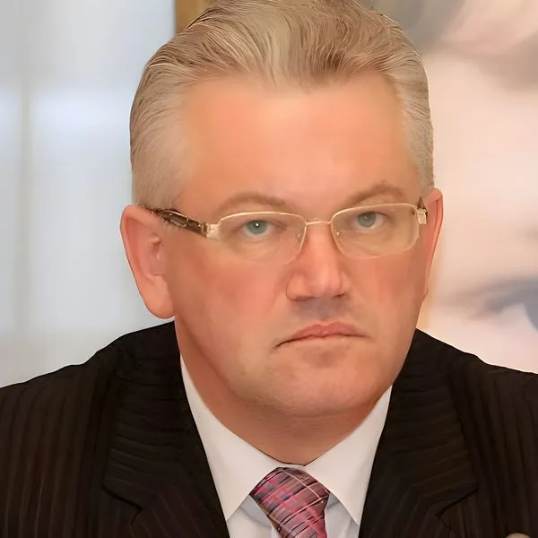 Igor Vasilievich Karpenko, КАРПЕНКО Игорь Васильевич, Ex-Minister of Education, Now Chairman of the Central Commission, Political motivated Persecution, Political Prostitute, Child Thief