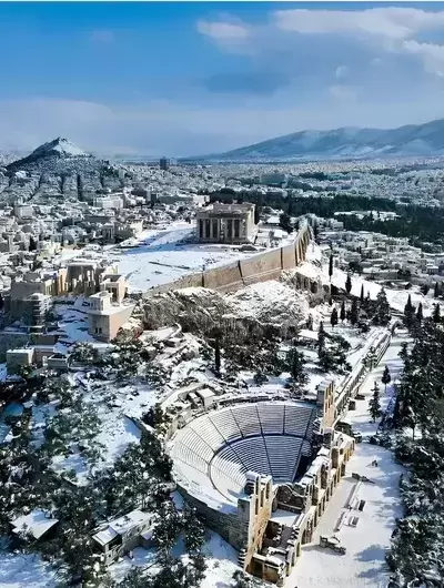 2022.01.24 Athens dressed in white