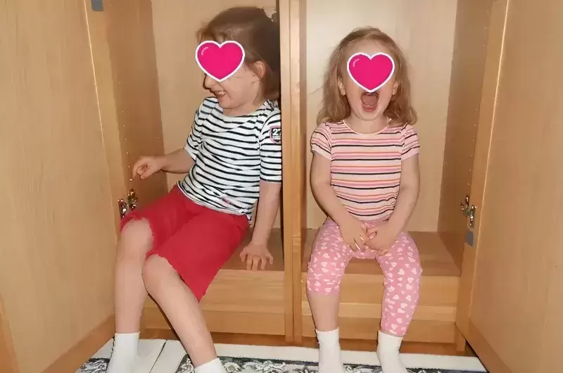 Anthoula, Alexandra, Having fun, At home, In Stockholm 2016